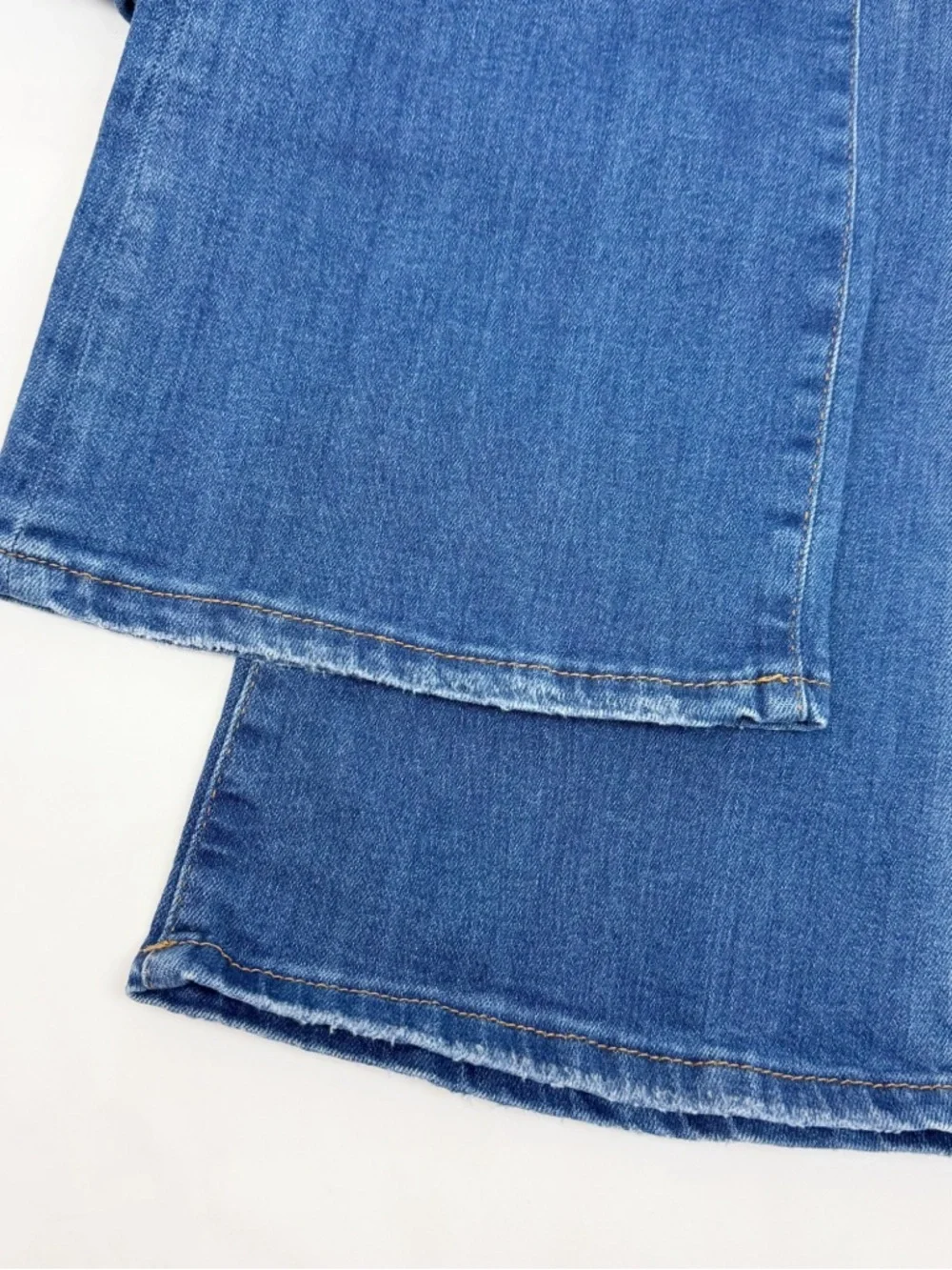 Pilcro X Anthropologie The Icon Flare Jeans Denim Medium Blue High Rise 70’s